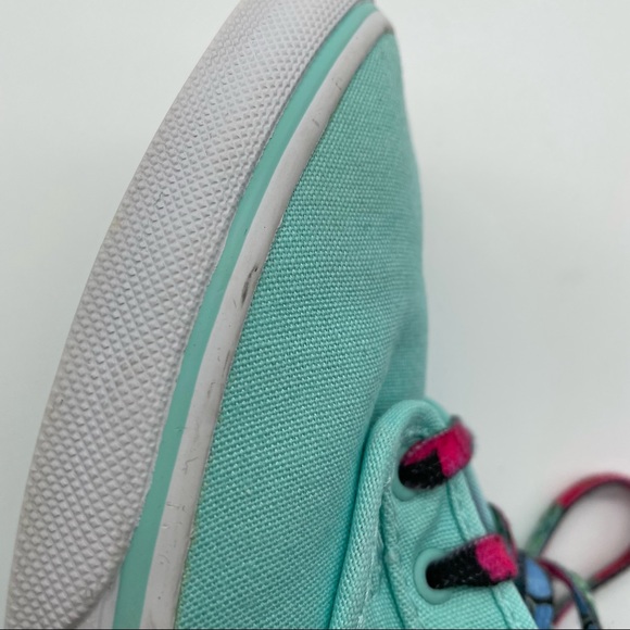 Vans light blue sneakers with floral laces and floral interior in women’s size 8 - Picture 10 of 11